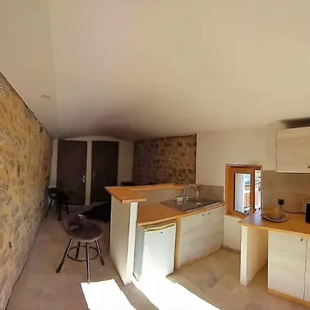 Du Chateau Saint-jean Beaujeu (Rhone)